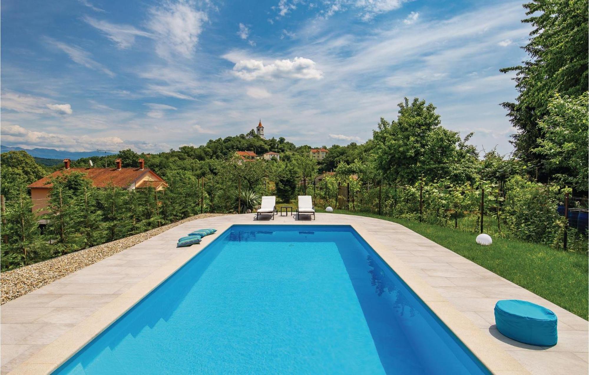 Lovely Home In Matulji With Outdoor Swimming Pool 外观 照片